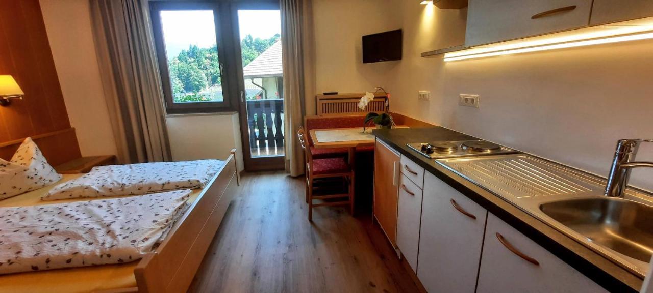 Moserhof Marlengo Eksteriør bilde